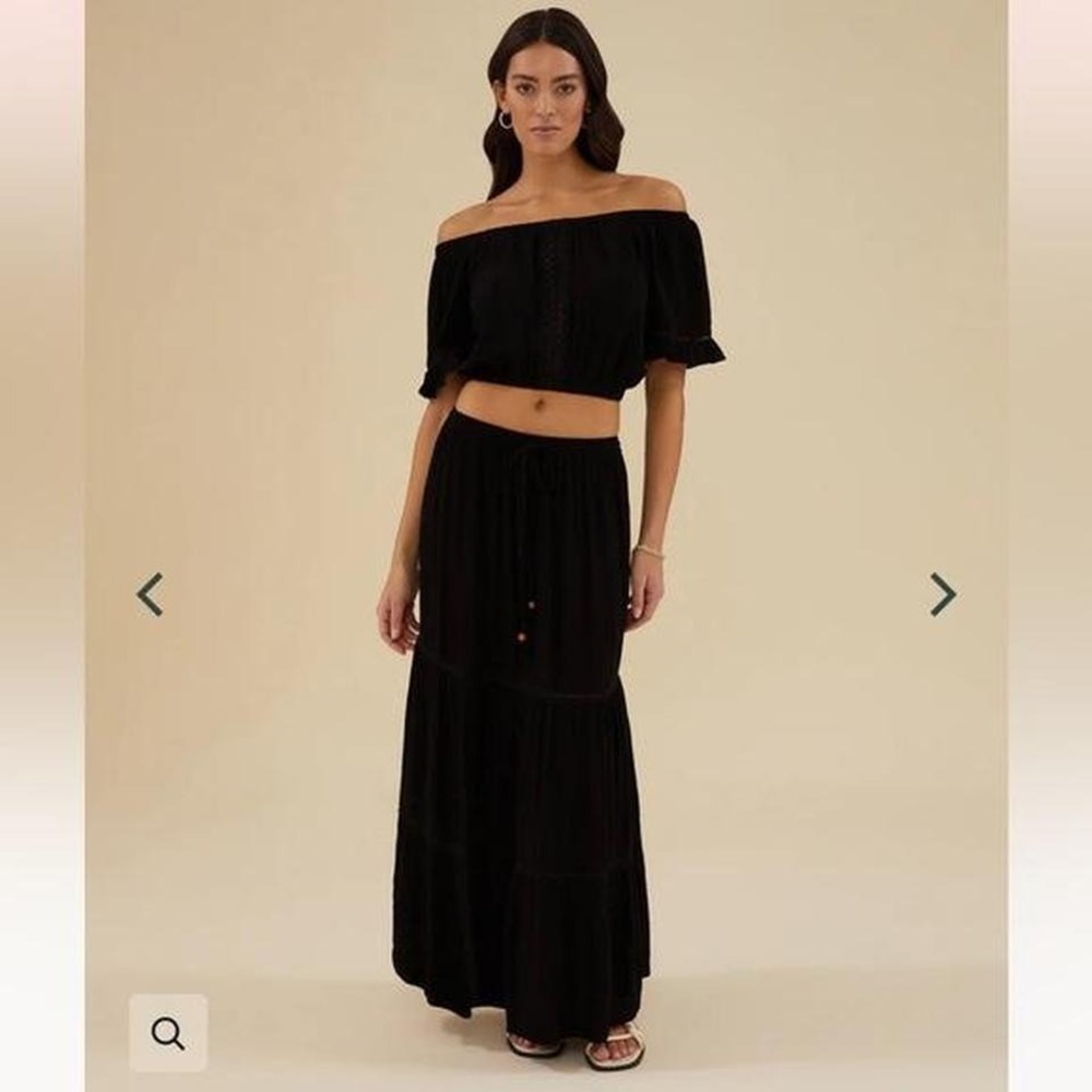 NWT Rachel Parcell Off Shoulder Top in black Size XS R-3